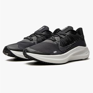 Nike Winflo 7 Shield size W9.5